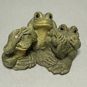 Stone Critters, See Hear Speak No Evil Frog Figurine Glass Eyes SC-424 USA Resin